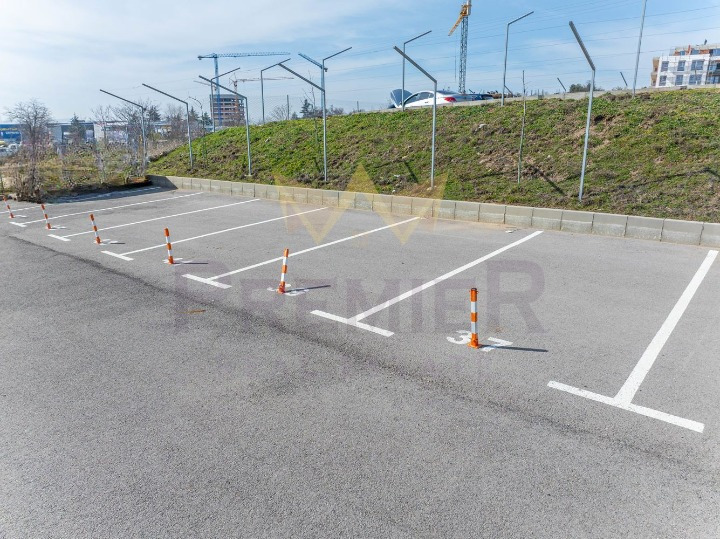 Продава ГАРАЖ, ПАРКОМЯСТО, гр. Варна, Владислав Варненчик 2