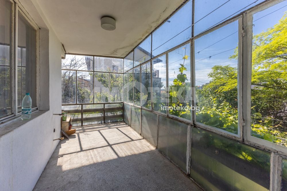 Продава МНОГОСТАЕН, гр. Аксаково, област Варна, снимка 12 - Апартаменти - 54944826