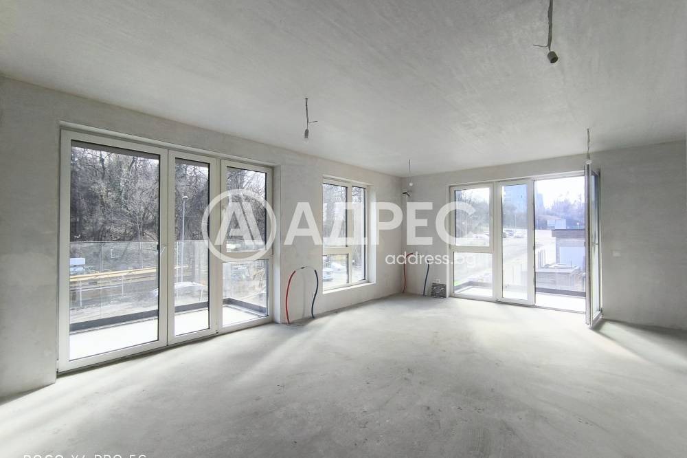 Продава МНОГОСТАЕН, гр. София, Лагера, снимка 2 - Апартаменти - 55457135