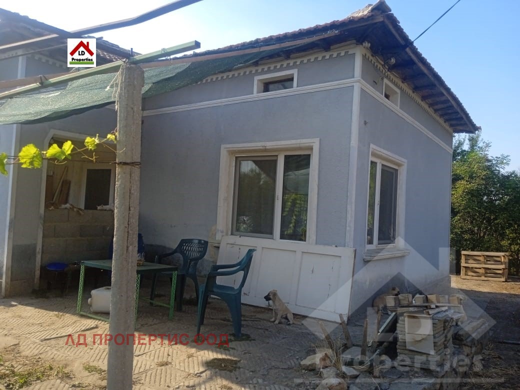 Продава КЪЩА, гр. Генерал Тошево, област Добрич, снимка 10 - Къщи - 53231141