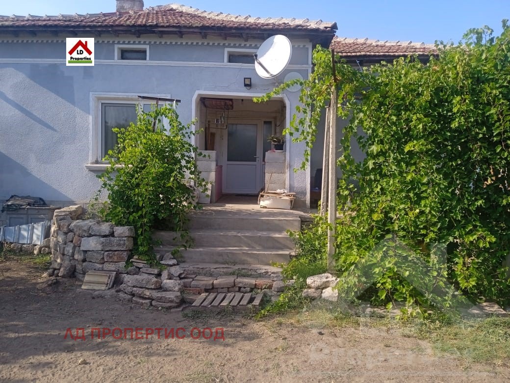 Продава КЪЩА, гр. Генерал Тошево, област Добрич, снимка 9 - Къщи - 53231141