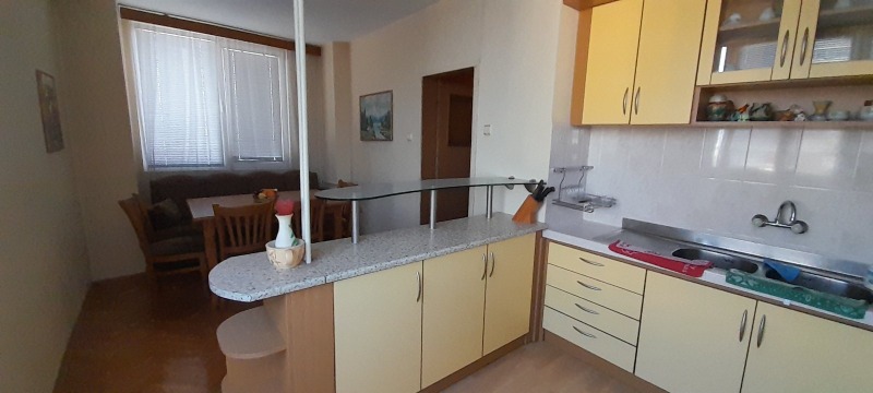 Продава 3-СТАЕН в град Плевен, Широк център - 100 кв.м / 150 000 € » 293 374.50 лв., ФОР СЕЛ РЕАЛ ЕСТЕЙТ