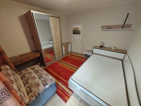 1 dormitorio Bratya Miladinovi, Burgas 1