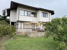 Maison Rogatchevo, région de Dobritch 5