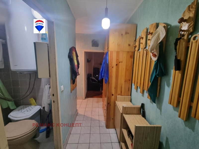 Продава 2-СТАЕН, гр. Шумен, Тракия, снимка 6 - Aпартаменти - 48120888