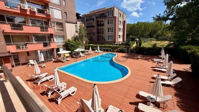Продава  2-стаен област Бургас , к.к. Слънчев бряг , 60 кв.м | 52768398