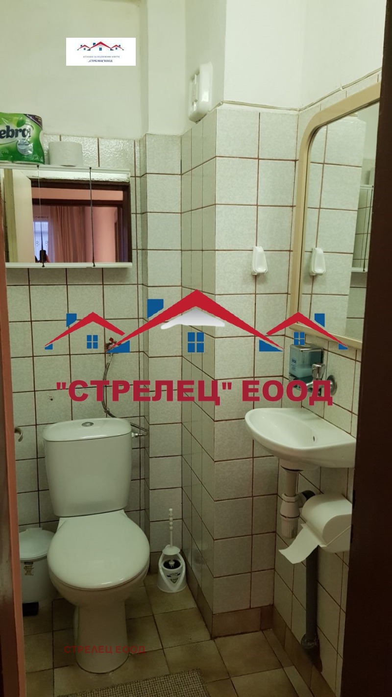 Продава  3-стаен град Добрич , Център , 101 кв.м | 78538519 - изображение [8]