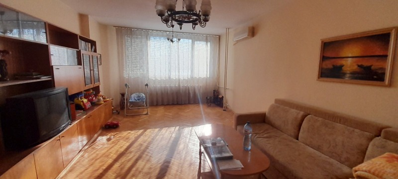 Продава 3-СТАЕН, гр. Плевен, Широк център, снимка 6 - Апартаменти - 53073163