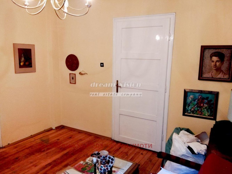 Продава МНОГОСТАЕН, гр. София, Център, снимка 4 - Апартаменти - 53106251