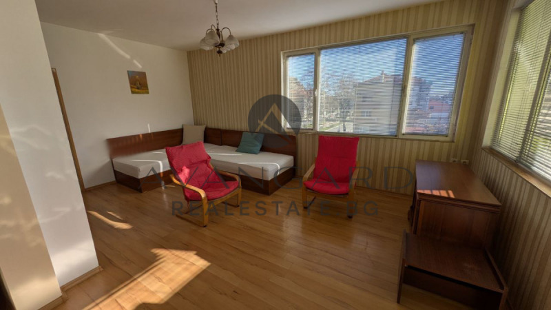 Продава МНОГОСТАЕН, гр. Пловдив, Център