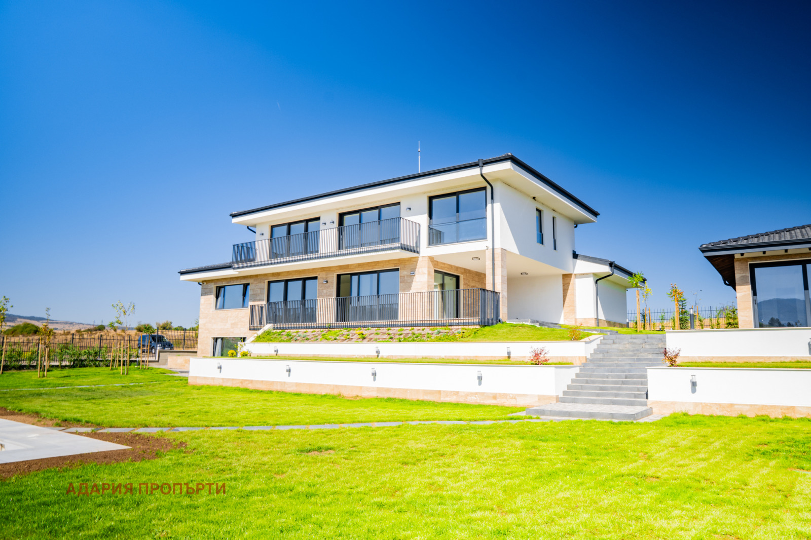 Продава КЪЩА, гр. София, гр. Банкя, снимка 2 - Къщи - 54357230