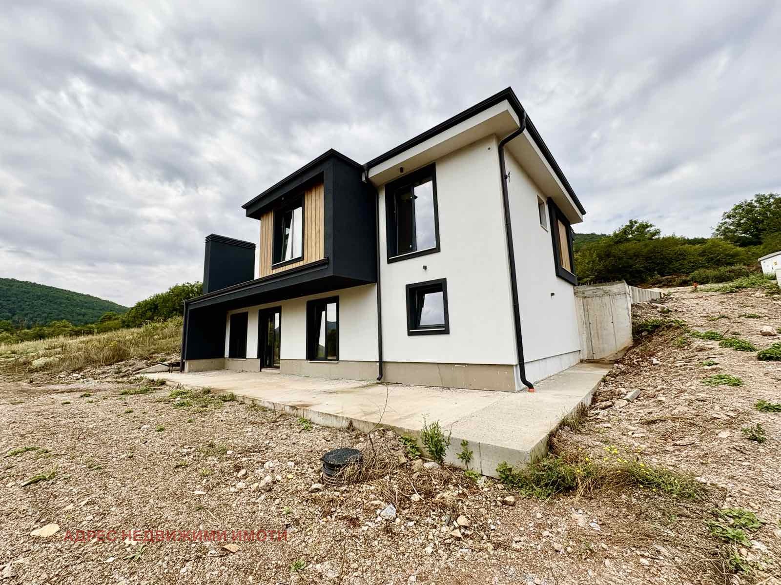 Продава КЪЩА, с. Остра могила, област Стара Загора, снимка 2 - Къщи - 51276870