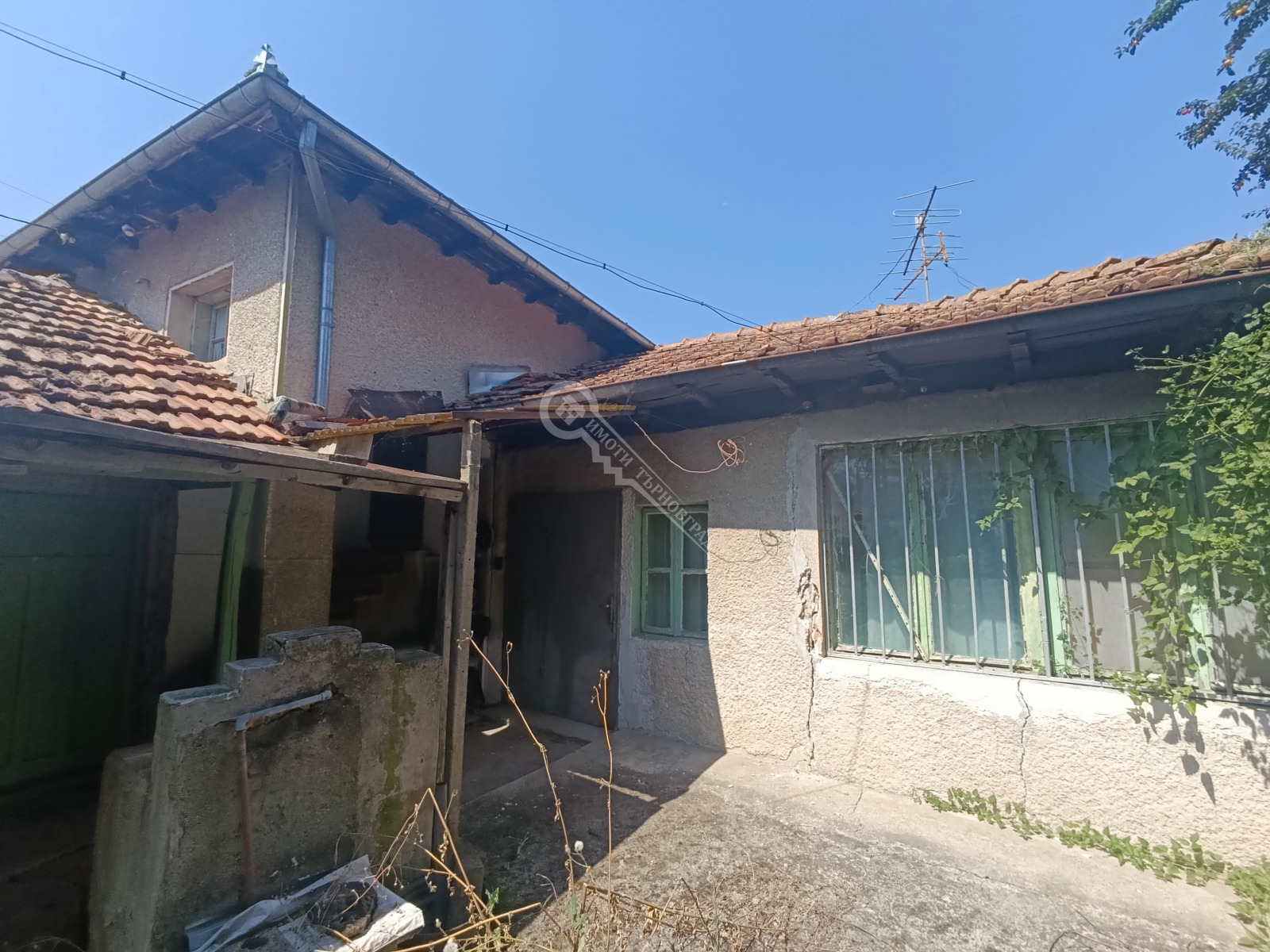Продава КЪЩА, с. Мерданя, област Велико Търново, снимка 2 - Къщи - 55582911