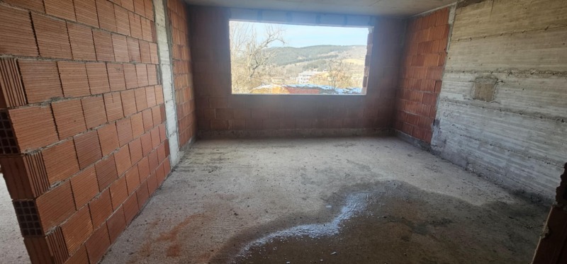 Продава 2-СТАЕН в град Кърджали, Възрожденци - 64 кв.м / 52 000 € » 101 703.16 лв., ТБС БГПРОПЪРТИС