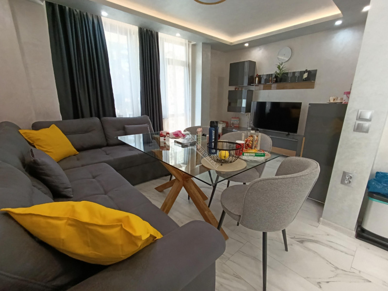 Продава 3-СТАЕН в град Велико Търново, Колю Фичето - 75 кв.м / 190 000 € » 371 607.70 лв., ИМОТИ ТЪРНОВГРАД