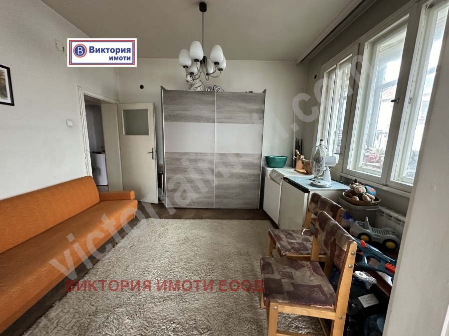 Продава 3-СТАЕН, гр. Велико Търново, Център, снимка 2 - Апартаменти - 43829818