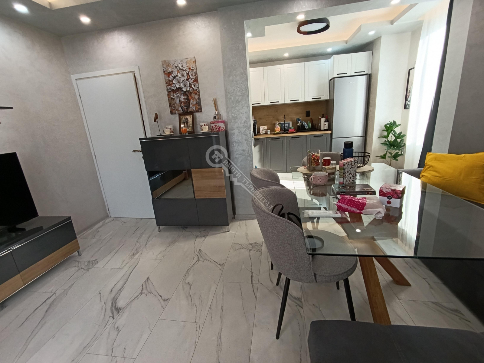 Продава 3-СТАЕН, гр. Велико Търново, Колю Фичето, снимка 6 - Апартаменти - 54143516