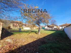 Hus Sjelopesj, region Sofia 12