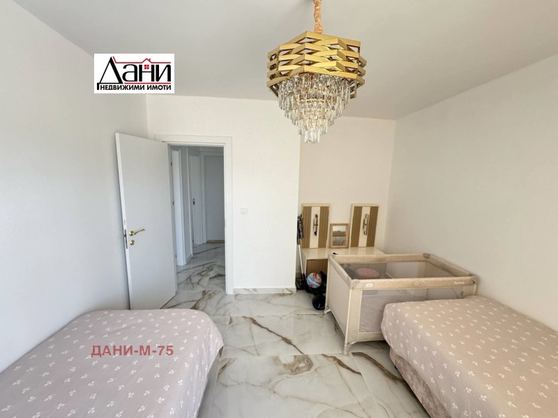 Продава  3-стаен град Шумен , Боян Българанов 1 , 86 кв.м | 70907576 - изображение [7]