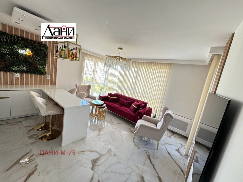 Продава  3-стаен град Шумен , Боян Българанов 1 , 86 кв.м | 70907576
