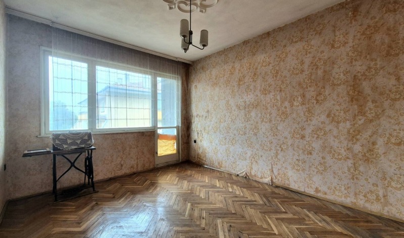 Продава 4-СТАЕН, гр. Русе, Център, снимка 15 - Апартаменти - 53229468