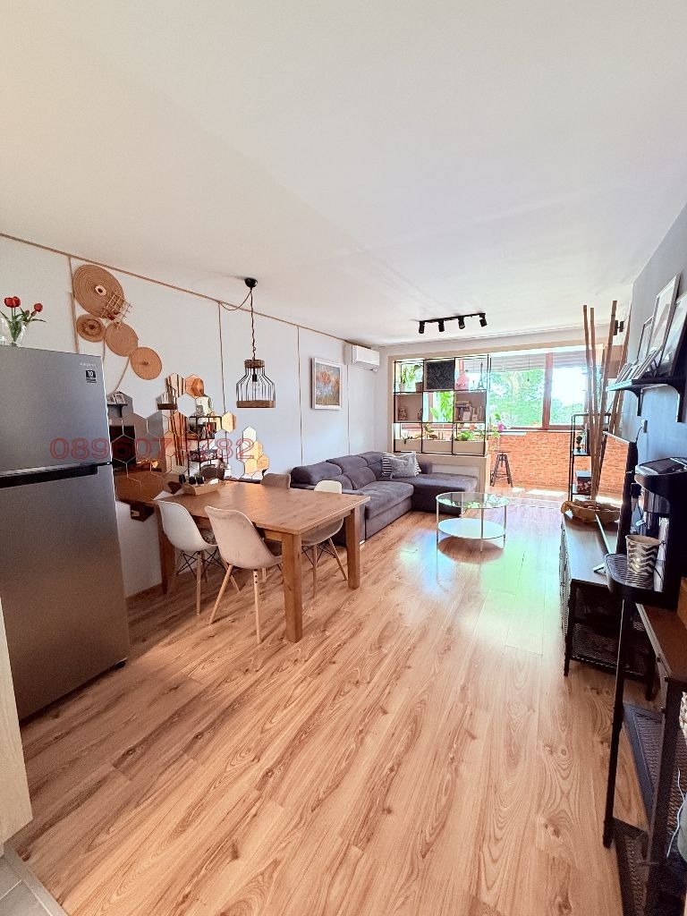 Продава 3-СТАЕН, гр. Варна, Бриз, снимка 2 - Апартаменти - 54694632