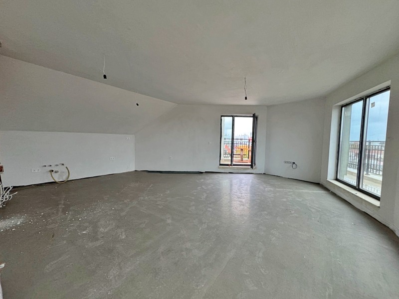 Продава 4-СТАЕН, гр. Варна, Гръцка махала, снимка 3 - Апартаменти - 49919833