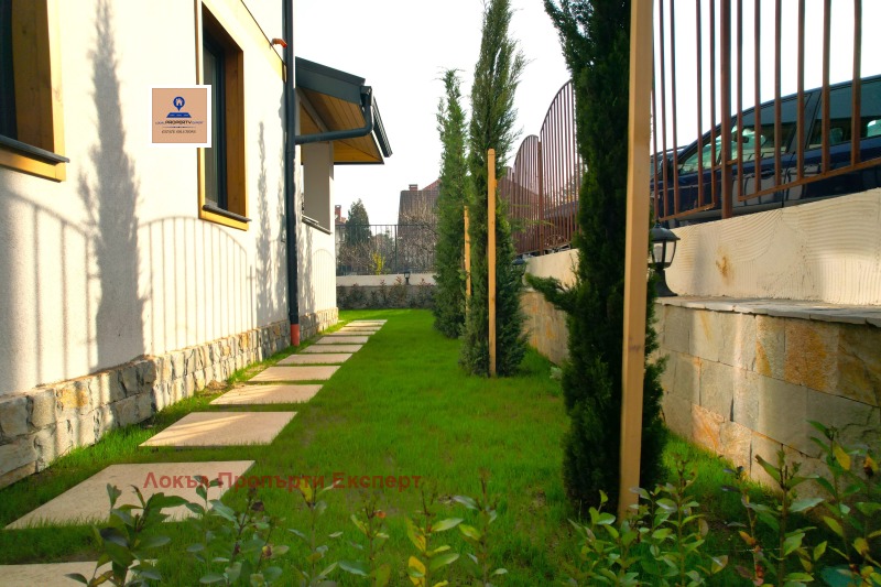 Продава КЪЩА, гр. Банско, област Благоевград, снимка 6 - Къщи - 47495122