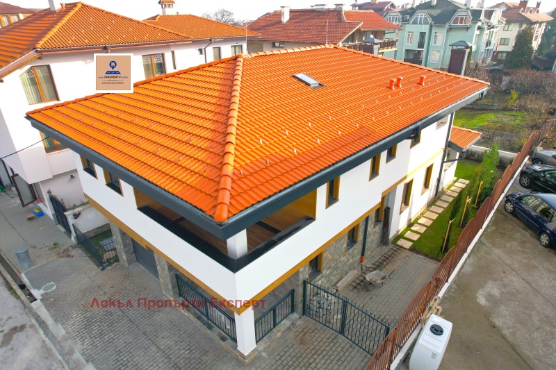 Продава КЪЩА, гр. Банско, област Благоевград, снимка 2 - Къщи - 47495122