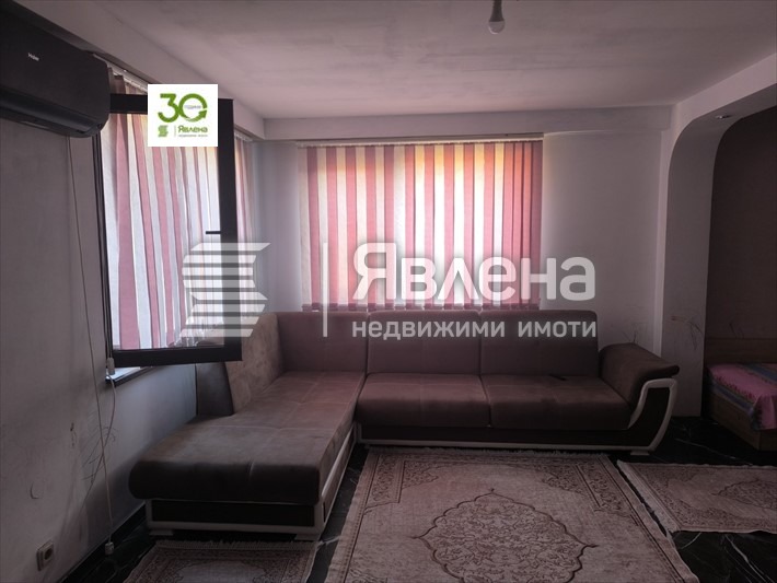 Продава КЪЩА, гр. Вълчи дол, област Варна, снимка 2 - Къщи - 48804819