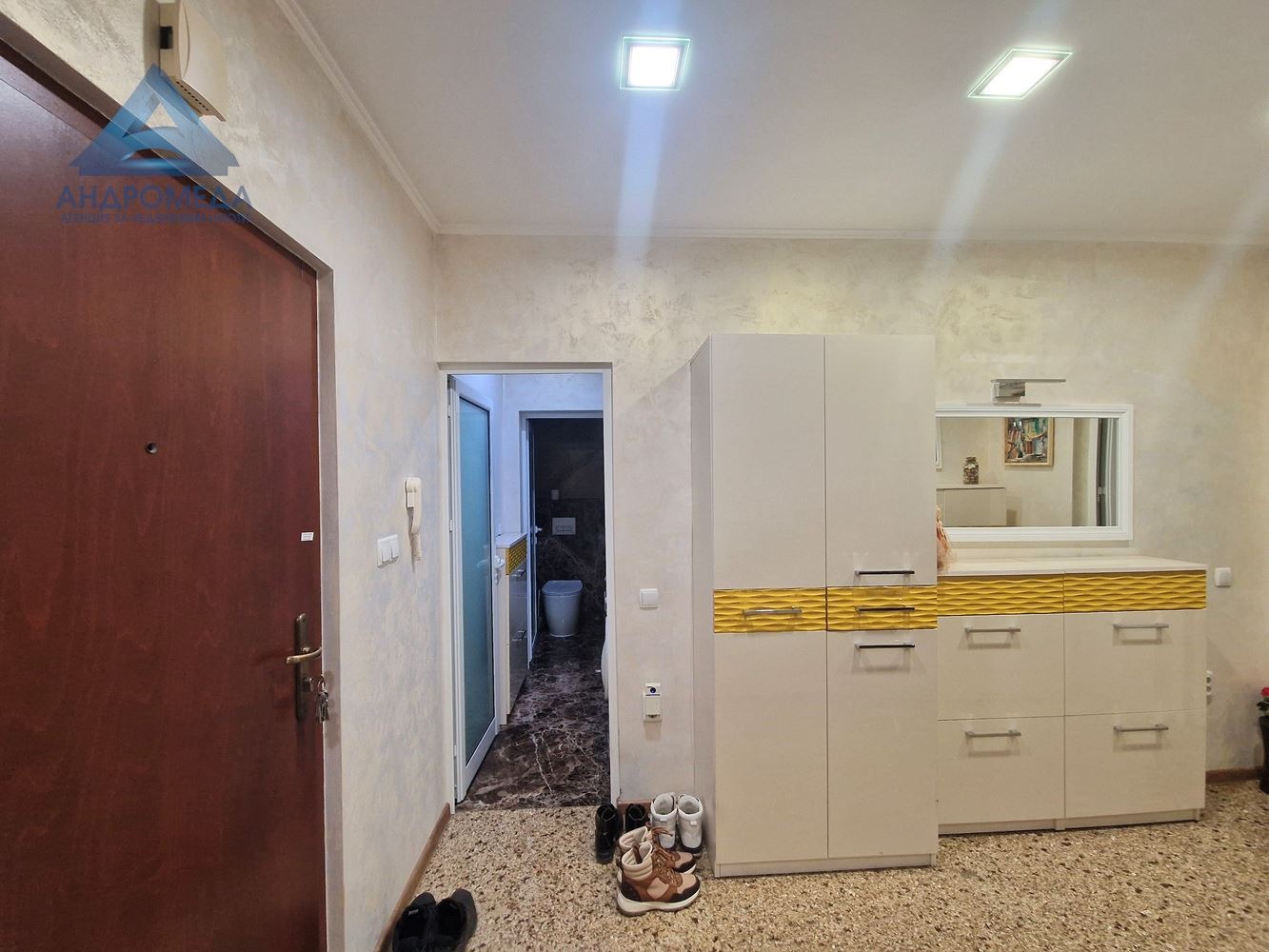 Продава 3-СТАЕН, гр. Плевен, 9-ти квартал, снимка 15 - Апартаменти - 53719349