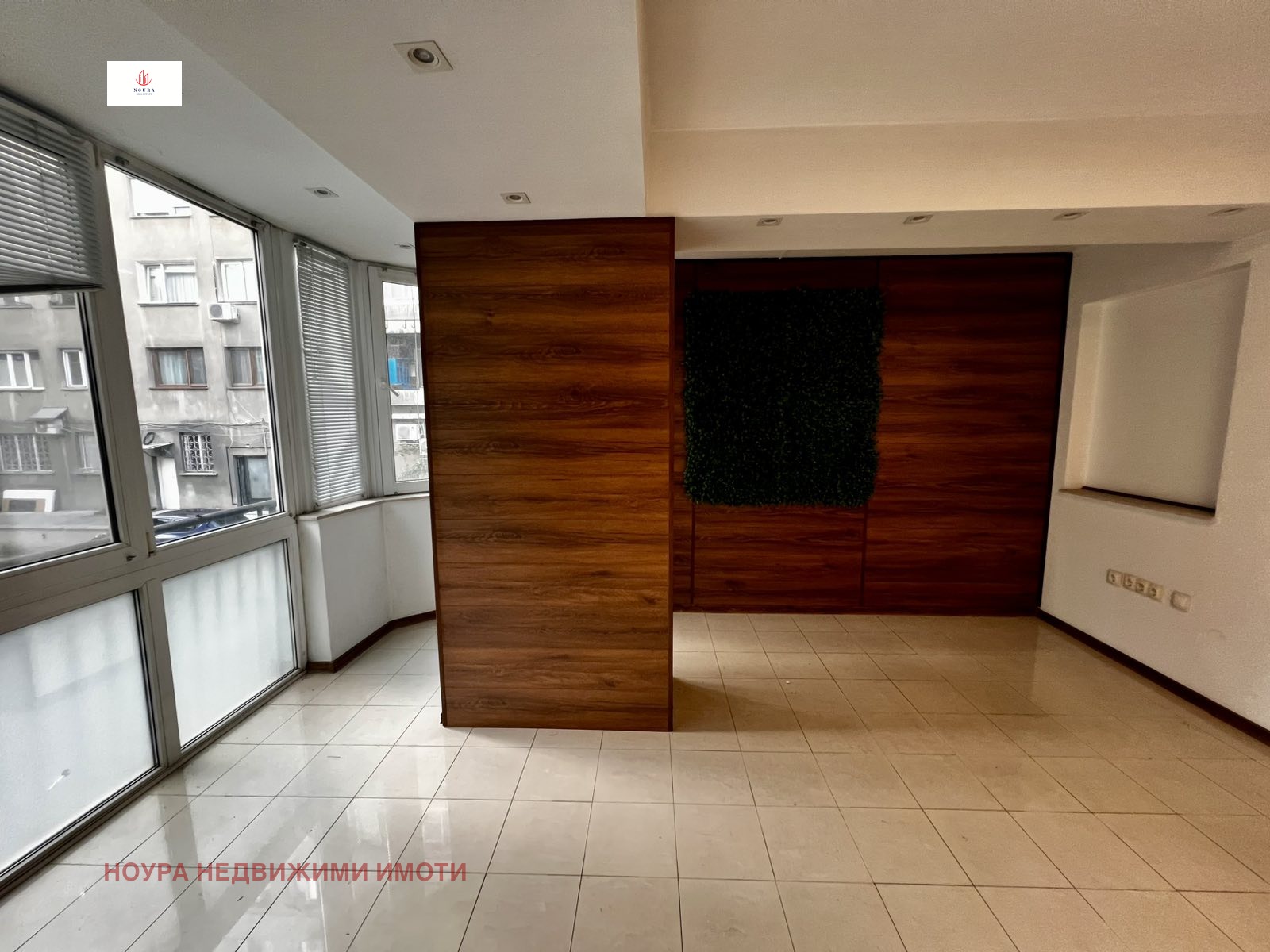 Продава МНОГОСТАЕН, гр. София, Медицинска академия, снимка 2 - Апартаменти - 55432285