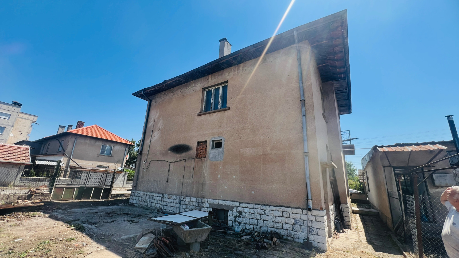 Продава КЪЩА, гр. Бойчиновци, област Монтана, снимка 2 - Къщи - 53797664