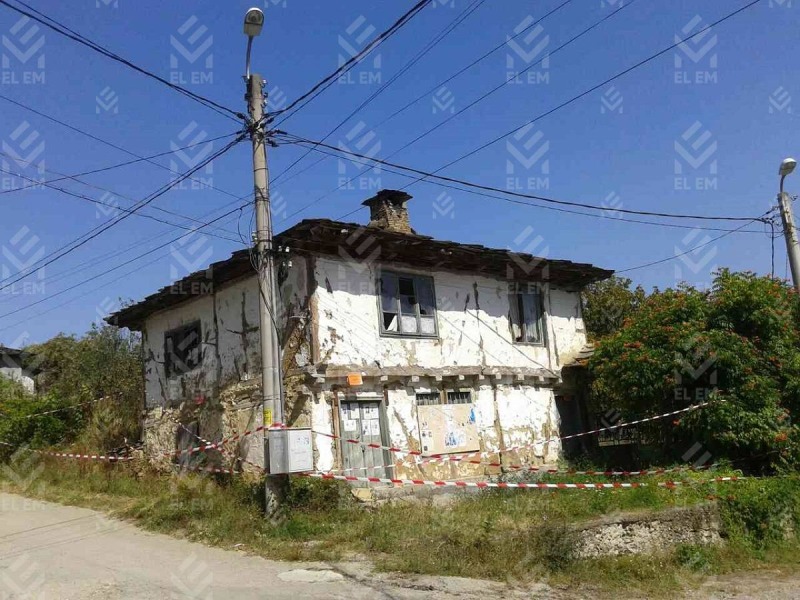 Продава ПАРЦЕЛ в област Ловеч, с. Стефаново - 910 кв.м / 45 000 € » 88 012.35 лв., АГЕНЦИЯ ЕЛ-ЕМ ЕООД