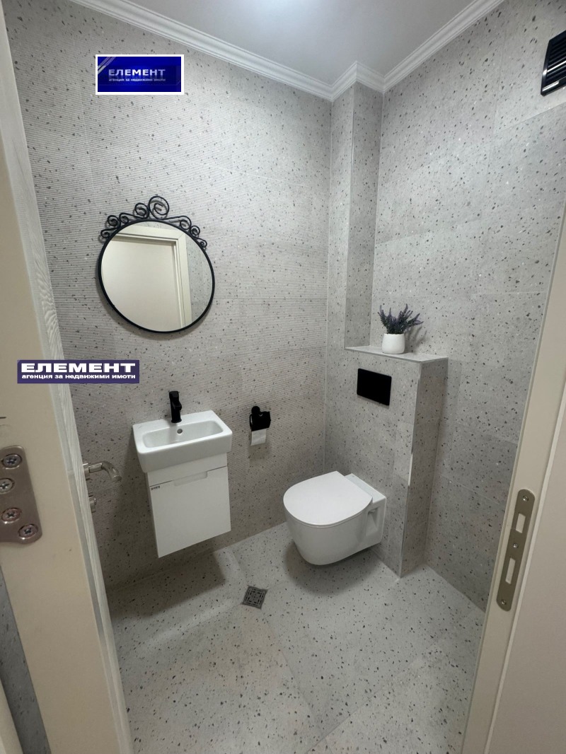 En venta  2 dormitorios Plovdiv , Sadiyski , 100 metros cuadrados | 56468281 - imagen [14]