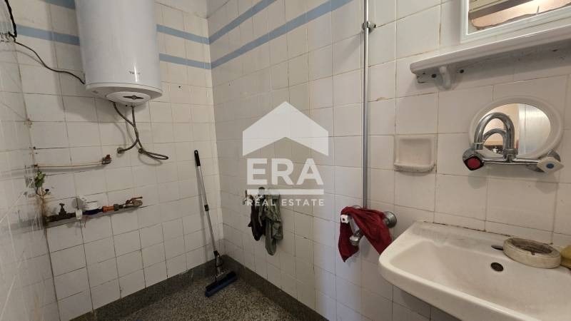 Продава 4-СТАЕН, гр. Велико Търново, Център, снимка 9 - Апартаменти - 54299929