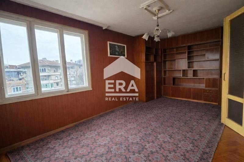 Продава 4-СТАЕН, гр. Велико Търново, Център, снимка 3 - Апартаменти - 54299929