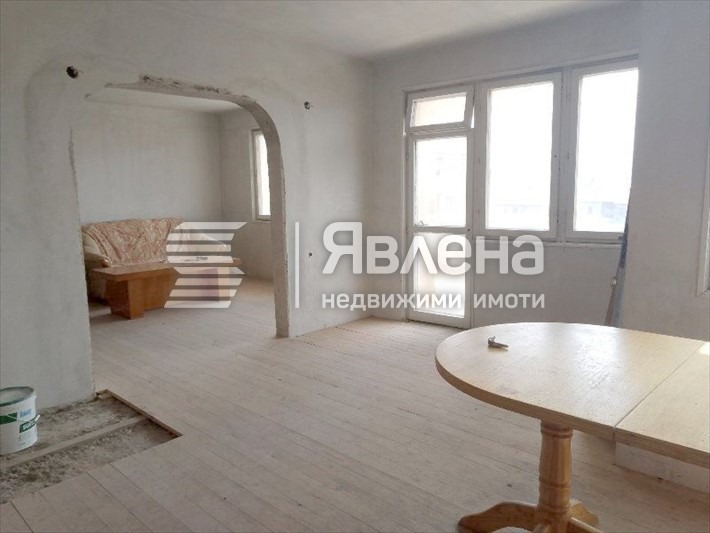 Te koop  3+ slaapkamer Blagoevgrad , Osvobozjdenie , 160 m² | 13574759