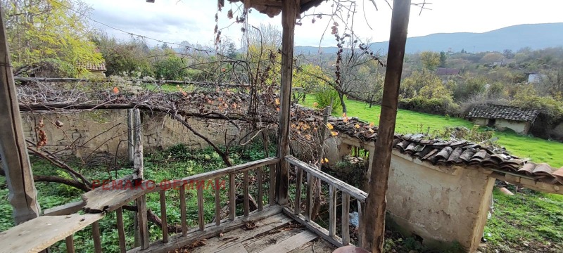 Продава КЪЩА, с. Комунари, област Варна, снимка 6 - Къщи - 52388092