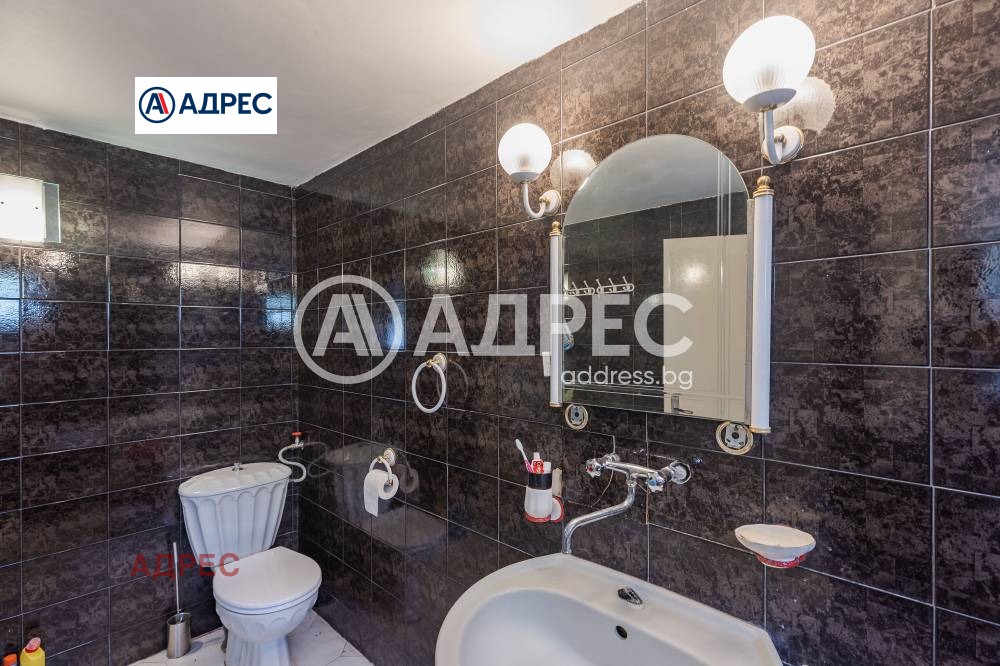 Продава КЪЩА, с. Китка, област Варна, снимка 12 - Къщи - 56384346