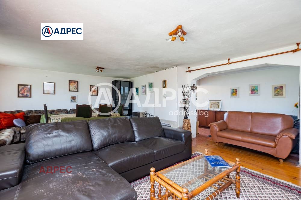 Продава КЪЩА, с. Китка, област Варна, снимка 8 - Къщи - 56384346