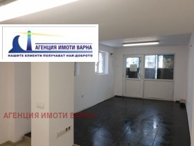 2-стаен град Варна, Колхозен пазар 1