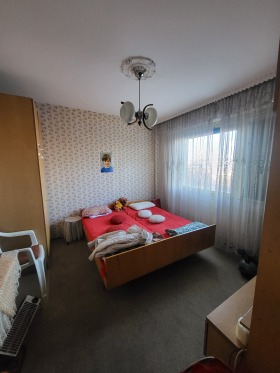 1 Schlafzimmer Storgozija, Plewen 12