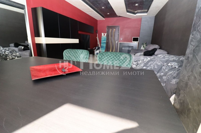 Продава  2-стаен град София , Света Троица , 71 кв.м | 55234678 - изображение [2]