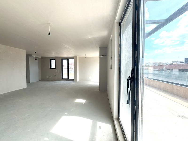 Na prodej  3 ložnice Sofia , Malinova dolina , 375 m2 | 89190990 - obraz [8]