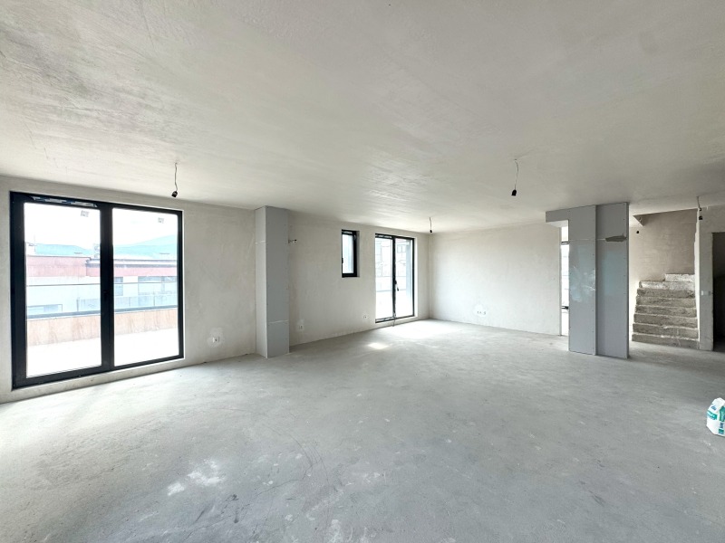 Na prodej  3 ložnice Sofia , Malinova dolina , 375 m2 | 89190990 - obraz [7]