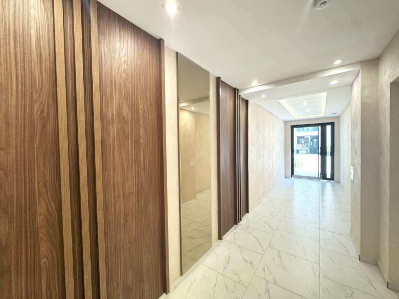 Na prodej  3 ložnice Sofia , Malinova dolina , 375 m2 | 89190990 - obraz [3]