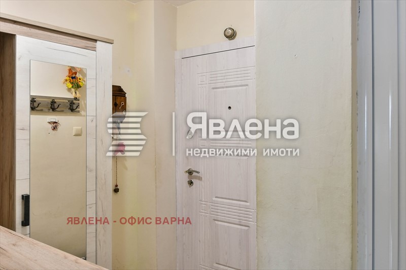 Продава МНОГОСТАЕН, гр. Варна, ВИНС-Червен площад, снимка 11 - Aпартаменти - 49537214