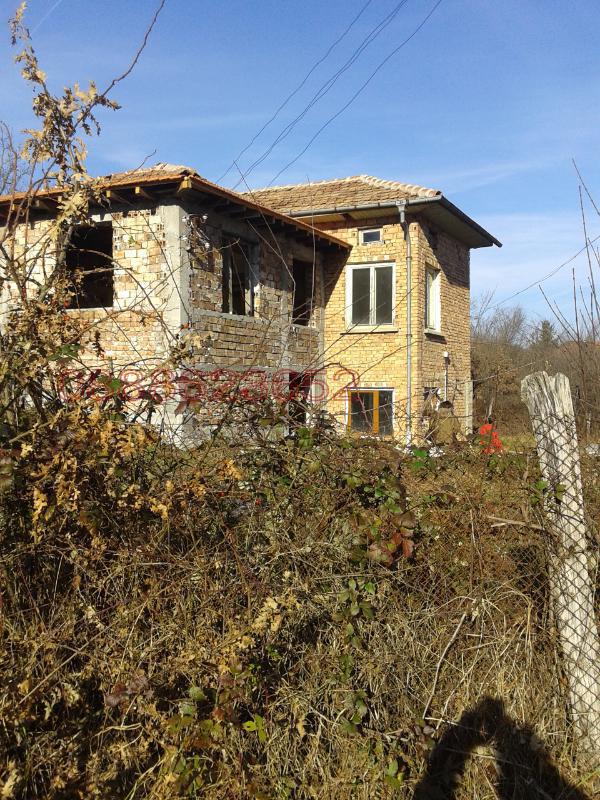 Продава КЪЩА, с. Боазът, област Габрово, снимка 2 - Къщи - 52779016