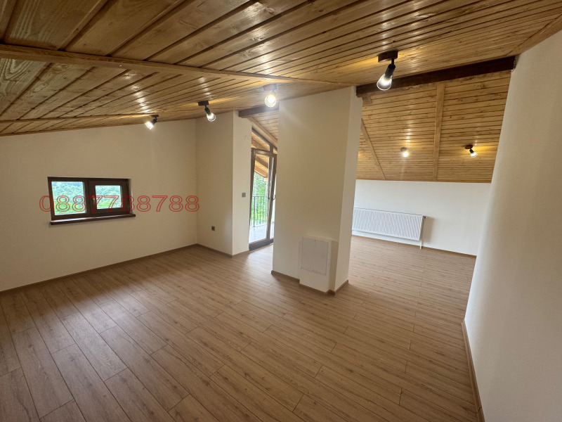 Продава  Къща град София , м-т Щъркелово гнездо , 150 кв.м | 62318206 - изображение [16]